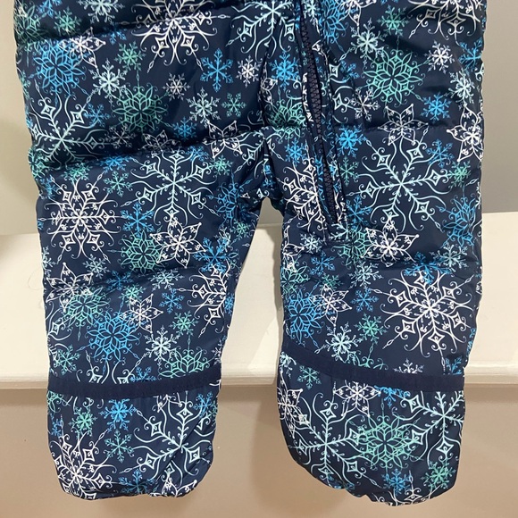 Land’s End 3-6 months Baby Bunting Snowsuit removable faux fur hood * worn once - Picture 7 of 14